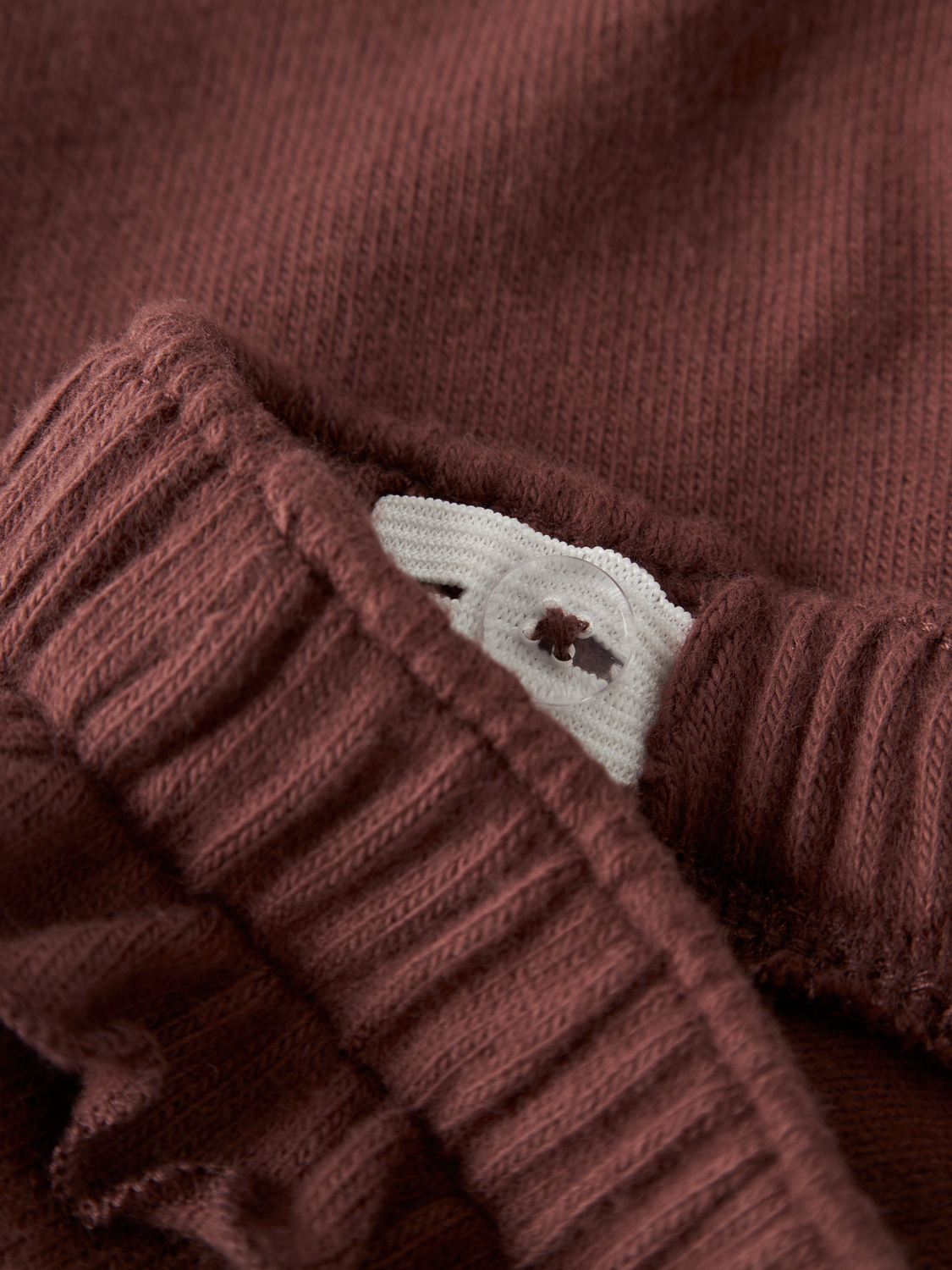 model_shot-front_full